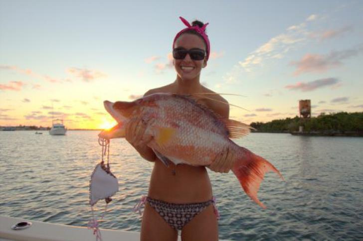 de pe net - agirls-fishing-4467369900.jpg